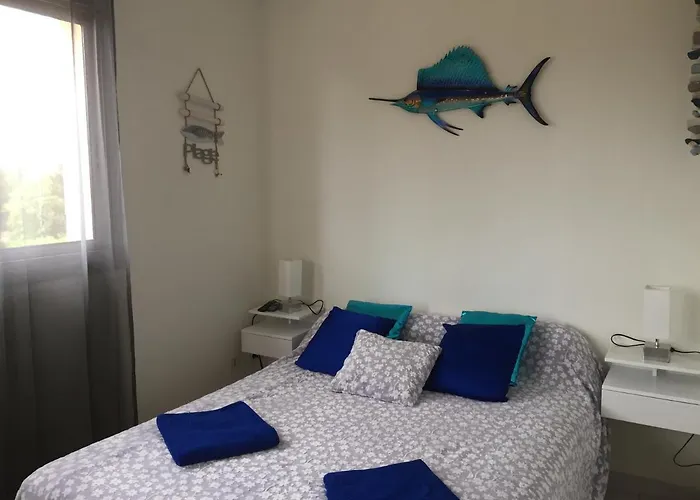 Chambre Coquette Dans Villa Proche De La Plage